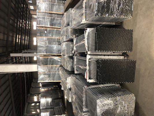 Stable  Industrial Wire Shelving Large Storage Capabilities Overhead Track For Health Care